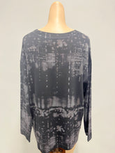 Load image into Gallery viewer, Nally Printed City Lights Two Tone Top
