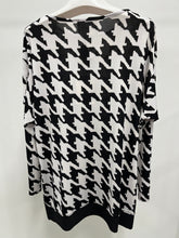 Load image into Gallery viewer, Compli K Houndstooth Top
